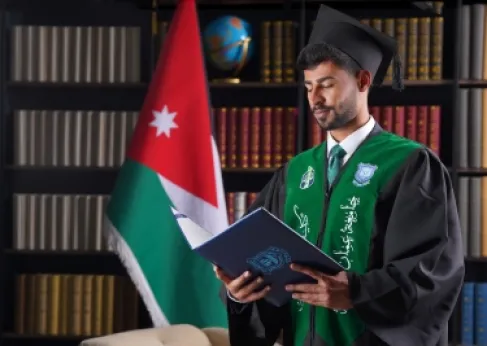 قبيلة بني صخر تهنئ ابنها بدر بمناسبة حصوله على درجة البكالوريوس في الحقوق