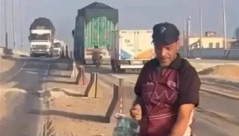 مصر.. إخلاء سبيل «نجار دمياط» في واقعة جمع الخردة من الطريق