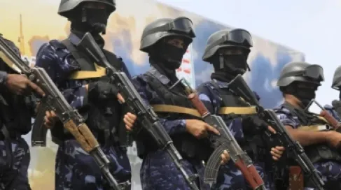 الحوثيون يعلنون حصاراً بحرياً على السعودية .. والتحالف يتوعّد بالرد على أي تهديد