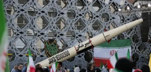 إيران تهدد باستهداف منشآت الطاقة إذا قصفت الولايات المتحدة محطات الكهرباء