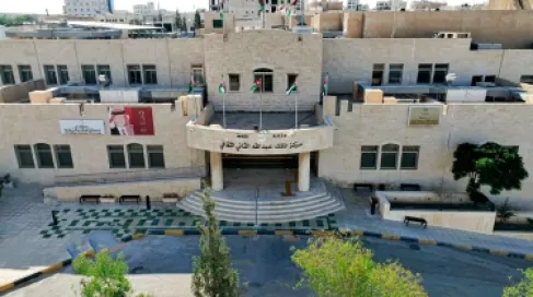 معرض الكتاب في الزرقاء يفتح أبوابه بأسعار رمزية للجميع