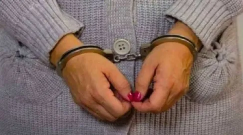 مصر.. القبض على المحامية المتهمة بقتل والدتها وتقطيع جثتها داخل شقة بالإسكندرية
