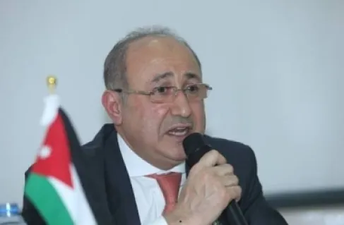 انا ب (هرمز)… شو بدك؟