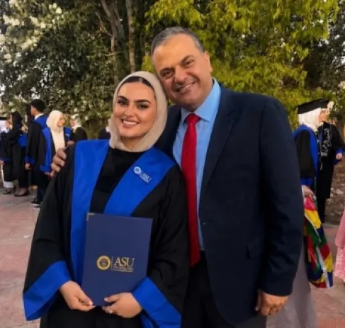 حلا أحمد عوض الطراونة ..  مبروك التخرج