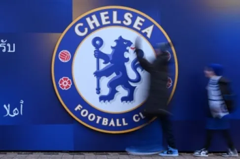 تشيلسي يقترب من ضم مدافع منتخب فرنسا