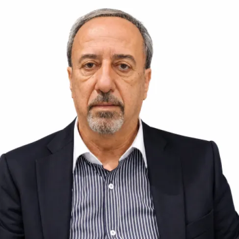 الجنرال كشف أن لا أحد يقرأ التقارير الرسمية ! لافارج مثلا !