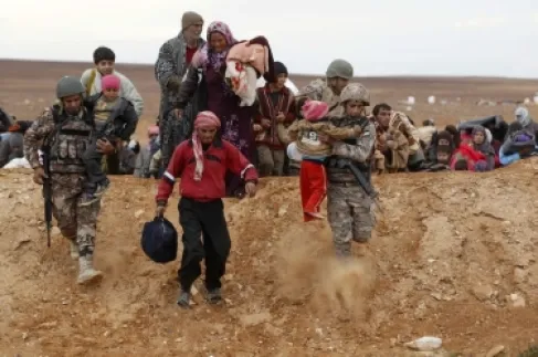 دموع ضابط أردني ترويها قصة لاجئ سوري - فيديو