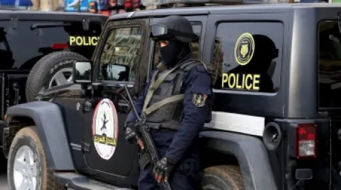 جريمة مروعة في مصر.. شاب ينهي حياة والده بسبب 100 جنيه !