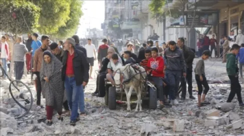 الغارديان: الداخلية البريطانية تعرقل لم شمل العائلات من غزة
