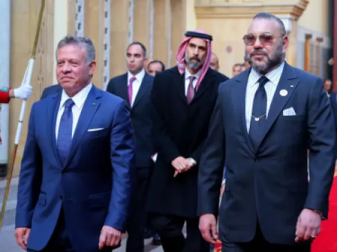 الملك يهنئ العاهل المغربي بذكرى الجلوس على العرش