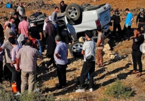 إصابة عائلة أردنية بحادث انقلاب مركبة في سورية