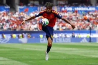 لامين جمال نجم منتخب إسبانيا
