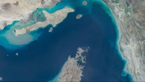 الخليج العربي يتجاوز تحديات هرمز.. شبكات نفطية بديلة تؤمن طرق الصادرات