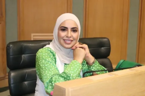 الحجايا رئيسةً لكتلة حزب عزم النيابية