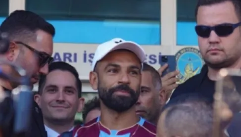 موعد توقيع عقد محمد صلاح مع طرابزون