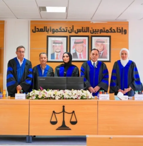 راما الطراونة تنال الماجستير في القانون الجنائي من جامعة البترا