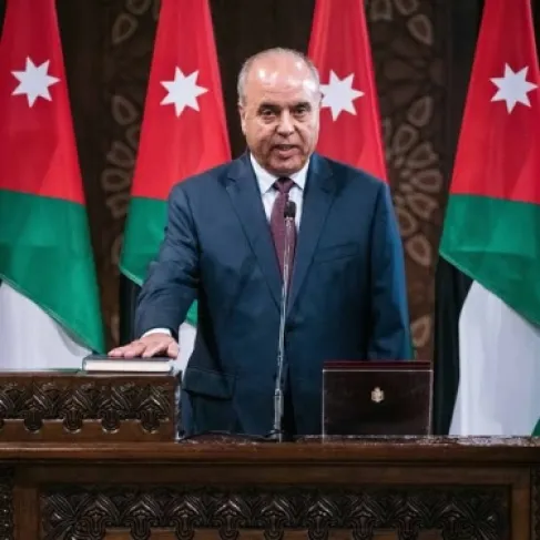 بعد تغيير اسم الوزارة.. هل يحتاج عزمي محافظة إلى إرادة ملكية جديدة؟