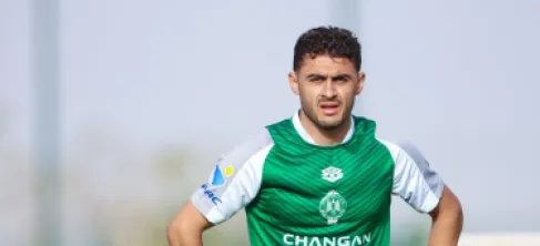 الرجاء المغربي يدرس فسخ عقد شرارة.. واللاعب يضع شرطا لإنهاء الاتفاق