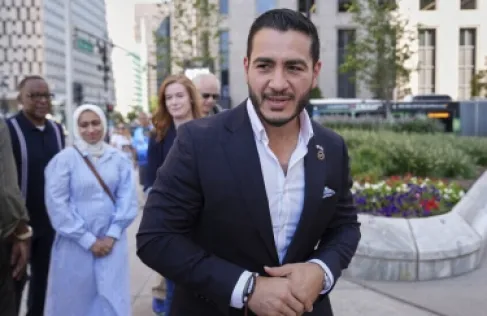 مرشح لمجلس الشيوخ الأمريكي: لو بقيت في مصر لكنت الآن (سائق سيارة أجرة)