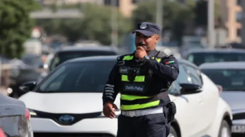 الأمن العام يحذر من مواكب التخرج والتوجيهي.. حجز المركبة وغرامة 100 دينار