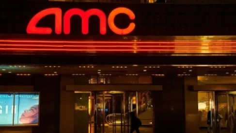 شباك التذاكر الأميركي ينتعش بإيرادات قياسية رغم تراجع عدد مرتادي دور السينما
