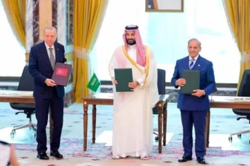 كيف قرأ الإعلام الإسرائيلي اتفاق مكة؟