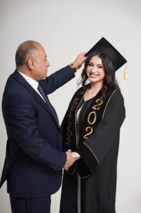 جنى محمد سلطان تتفوق بالثانوية العامة بمعدل  81.4%