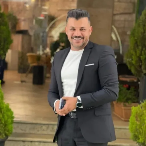 الاردن .. وفاة المؤثر والناشط والمعلّق الرياضي معاوية الطرمان