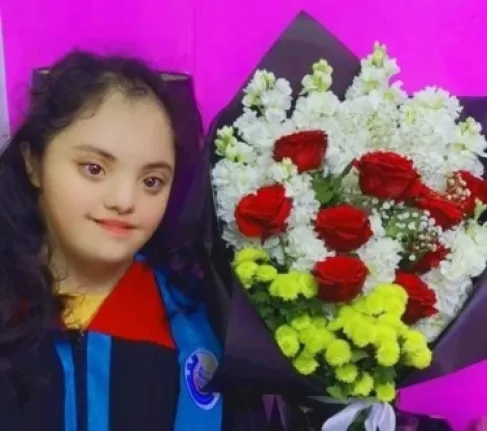انجاز جديد لـ مجد الهنداوي .. طالب مصابة بمتلازمة داون تتخطى التوجيهي بنجاح
