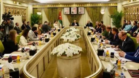 الفايز : على اميركا الضغط على إسرائيل لوقف سياساتها العدوانية والتوسعية