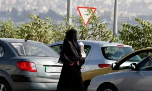 الاردن.. ضبط متسولة بحوزتها ما قيمته 46600 دولار في وسط البلد بالعاصمة عمان