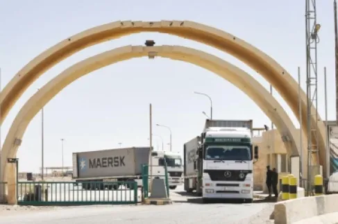 الجمارك العراقية : هذا ما وجدناه في شاحنة أردنية ! – صور