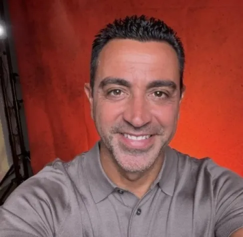 تعيين تشافي هرنانديز مدربا لمنتخب هولندا