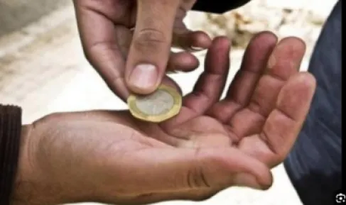 الأردن.. متسولة عُثر بحوزتها على 30 ألف دينار قُتلت على يد ابن شقيقتها