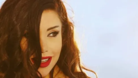 وفاة زوج الفنانة لورا خليل بحادث مأساوي في غانا
