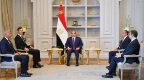 تقارير إعلامية تشير إلى لقاء مرتقب لكوشنر مع قادة حماس في العلمين قُبيل توجهه لإسرائيل لبحث (اتفاق غزة)