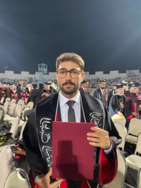عشيرة آل دحيدل تبارك لابنها الدكتور عبدالرحمن تخرجه في الطب البشري من الجامعة الهاشمية