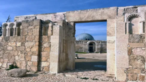 طقس صيفي معتدل حتى الثلاثاء وارتفاع تدريجي الأربعاء