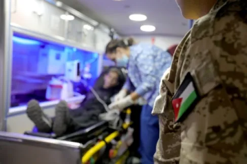 القوات المسلحة تُجلي الدفعة الـ31 من أطفال غزة المرضى لتلقي العلاج بالأردن