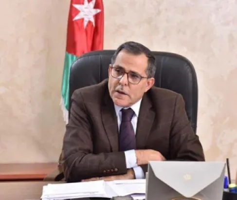 مضيق هرمز... من يدفع الثمن ومن يجني الأرباح