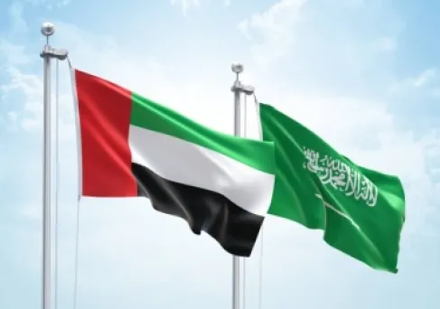 رويترز: السعودية تفرض رقابة مشددة على التحويلات للإمارات