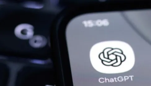 ChatGPT يدخل عالم المراهقين.. تعليم أكثر وحذر أكبر