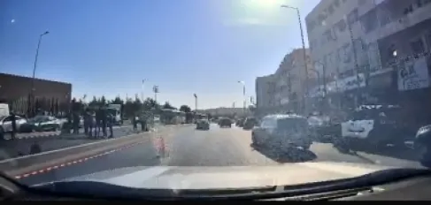 جسم مشبوه يستنفر الأجهزة الأمنية في مسار الباص السريع بالعاصمة عمان - فيديو