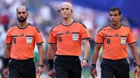 طواقم تحكيم أردنية ومصرية ولبنانية تدير قمتي كأس السوبر
