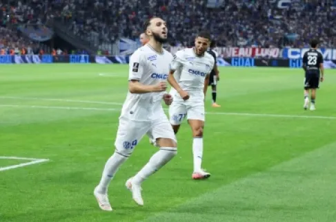 بالفيديو .. ثنائية الجزائري أمين غويري في افتتاح الدوري الفرنسي