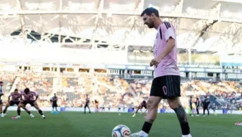 الدوري الأمريكي يغرم ليونيل ميسي بسبب صفعة على الوجه (فيديو)