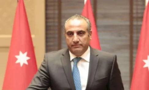 الشواربة يعود إلى مهنة المحاماة بعد سنوات في العمل العام