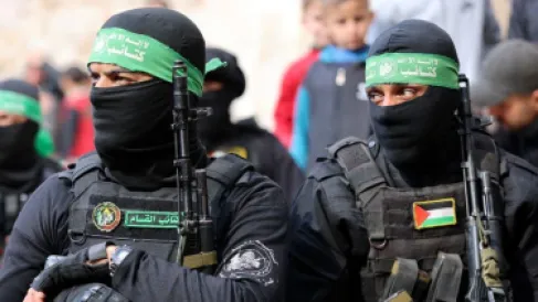 إسرائيل: تقييمنا أن حماس تريد إعادة بناء قدراتها بدلاً من نزع سلاحها