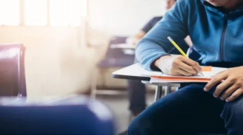 ذبحتونا : لا يعقل أن يتحول التوجيهي إلى حقل تجارب