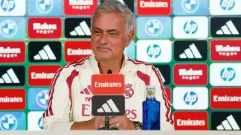 مورينيو يحذر صحفياً من نشر أخبار ريال مدريد السلبية